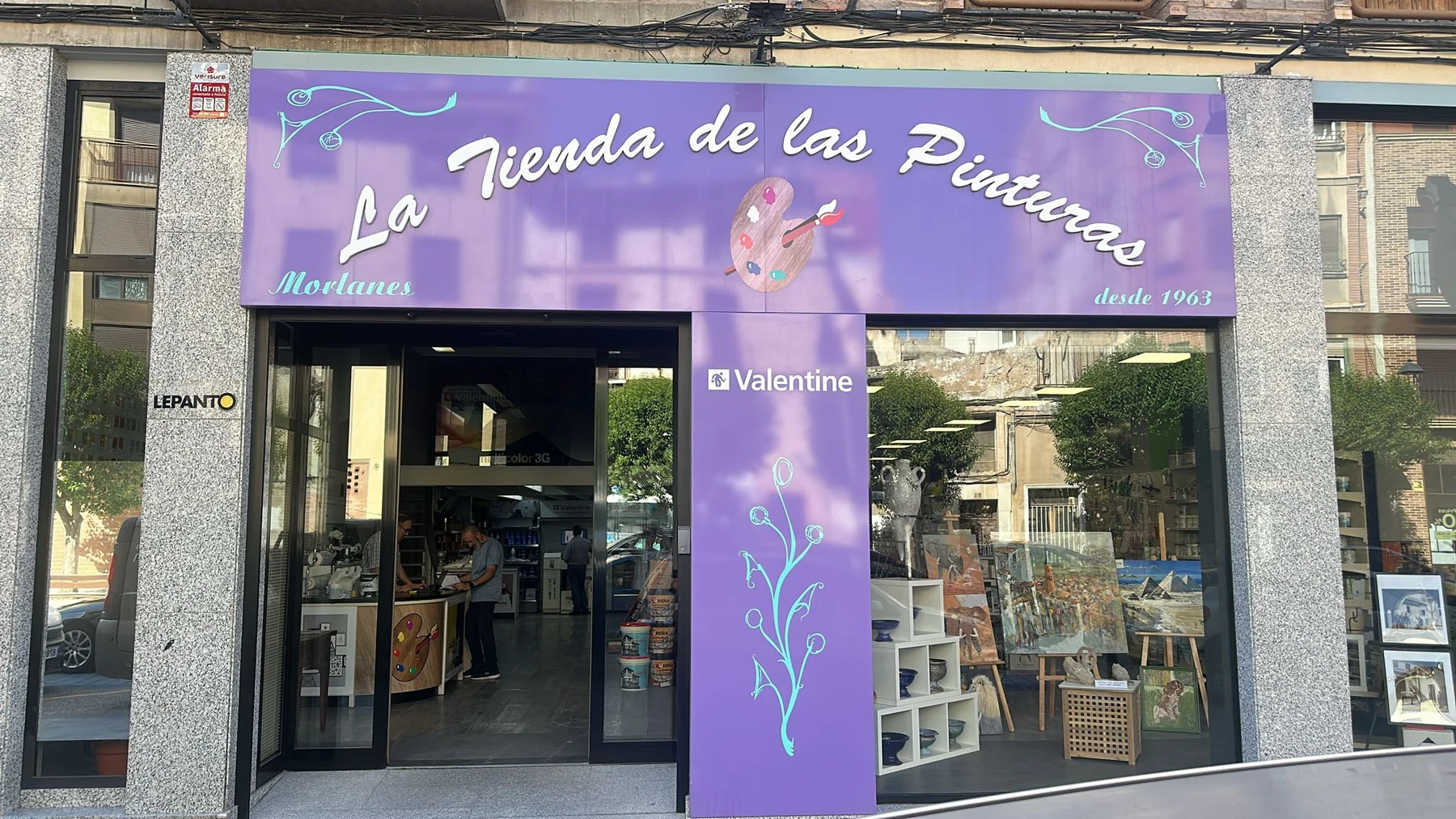 Fachada actual de La Tienda de las Pinturas en San Juan el Real